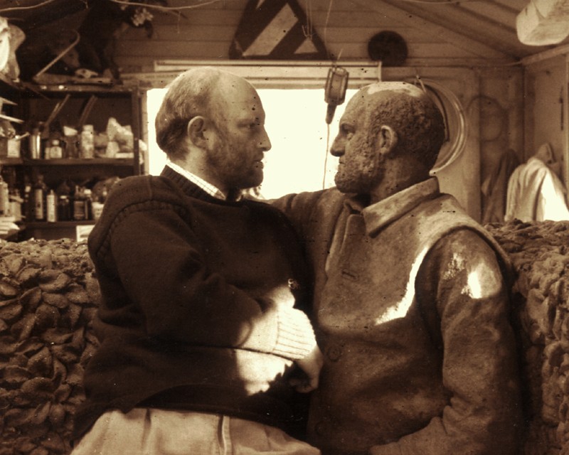 ... face to face ... (Click to enlarge)