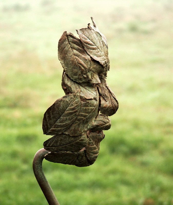 There is a sense of �Peter Pan� about this little mask...   (Click to enlarge)