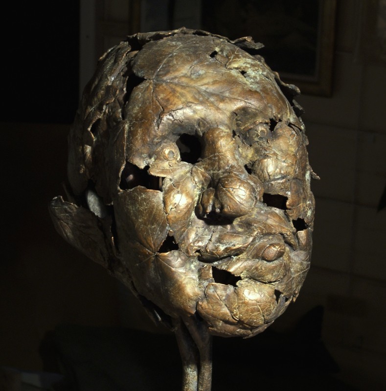 �  he  leaves the world a-gog  �  (Click to enlarge)