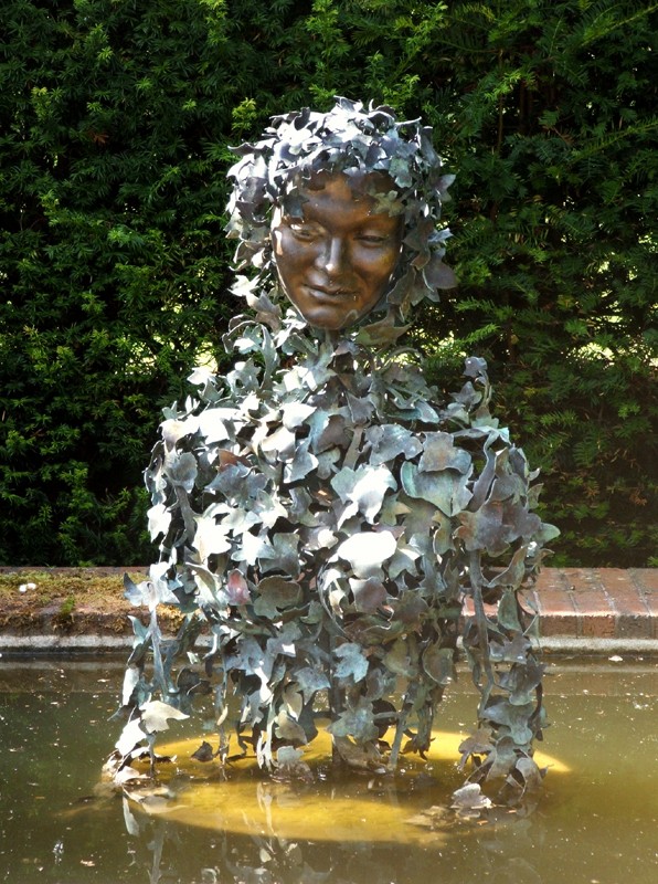 � an amewsing girl �  (Click to enlarge)