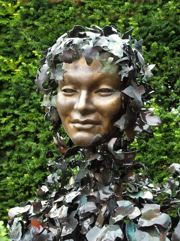 � an amewsing girl �  (Click to enlarge)