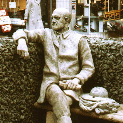 ... the Beeston Beekeeper ... (Click to enlarge)