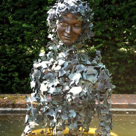 � an amewsing girl �  (Click to enlarge)