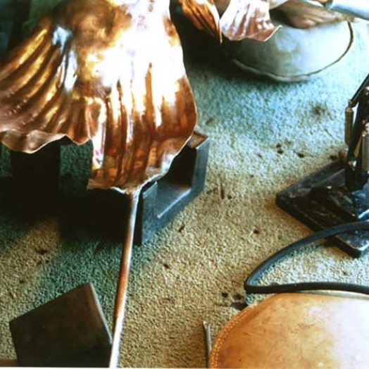 The panels were held in position with the help of a riveted system used for car restoration